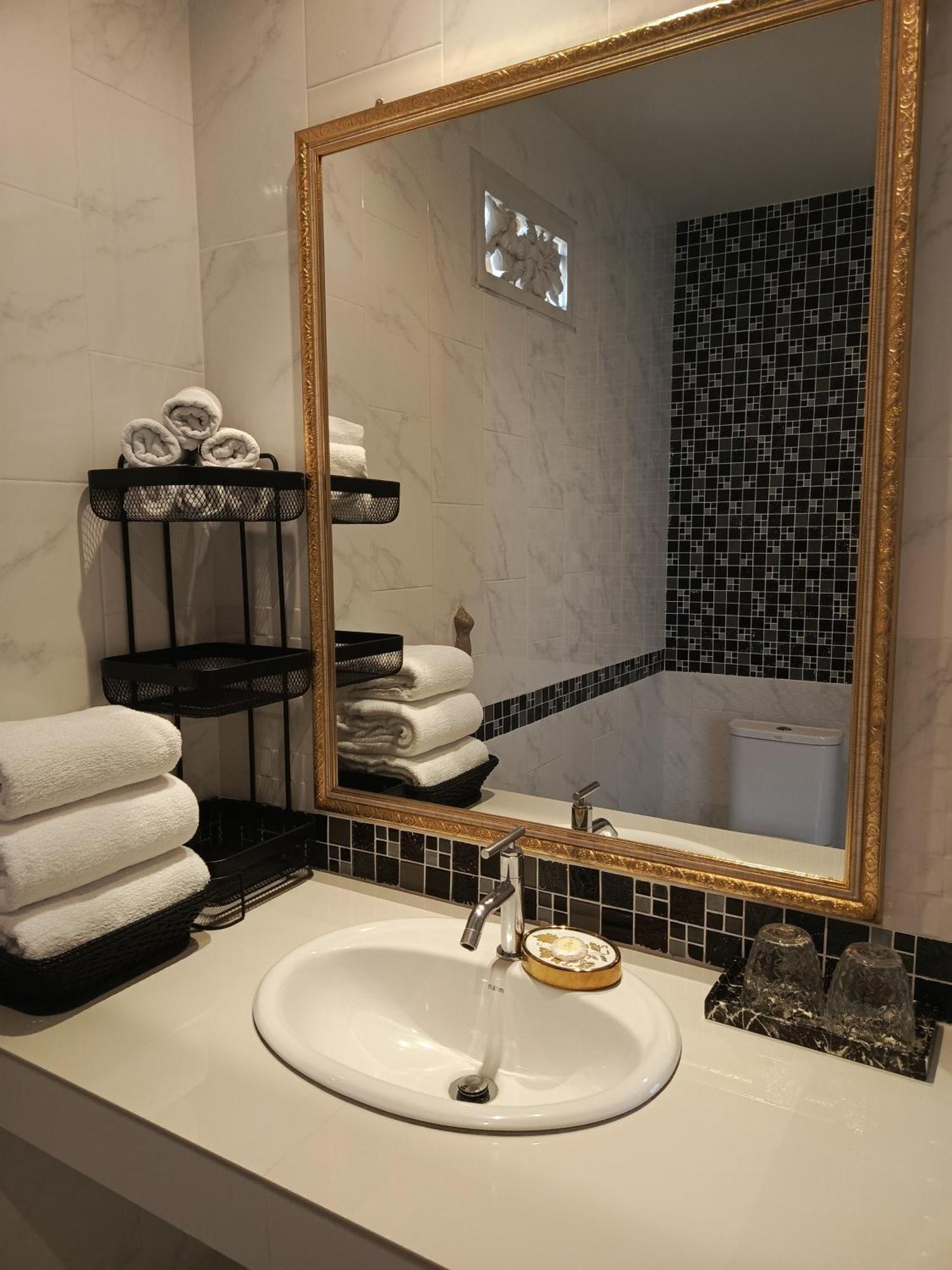 Klong Muang Beach Apartment Экстерьер фото